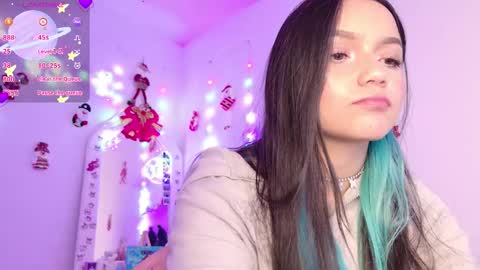 Snapshot of tianale chatting on 27, 11, 2025 Tiana Le online show from 27, 11, 2025