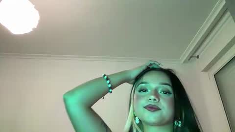 Tiana Le online show from 30, 6, 2026