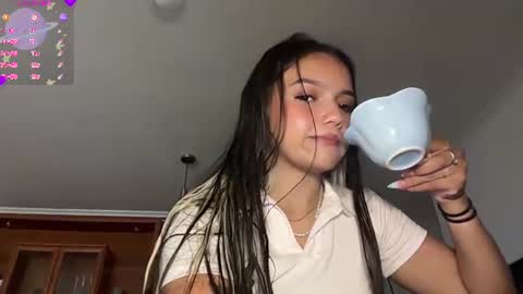 Tiana Le online show from 16, 7, 2026