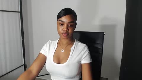 tianasky online show from 10, 2, 2025