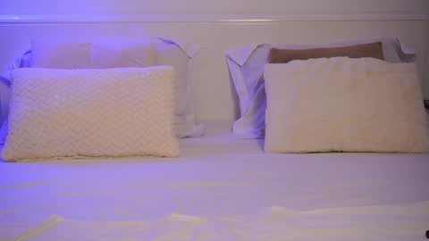 Anna online show from 10, 3, 2026