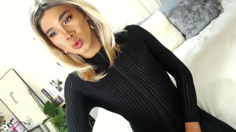 Sam online show from 28, 2, 2025