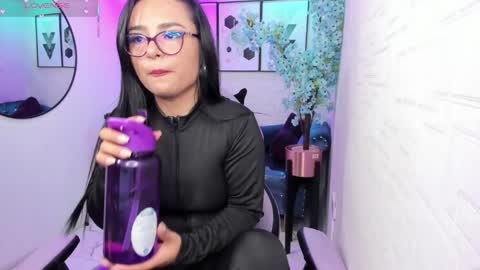 Tiara  online show from 12, 4, 2026