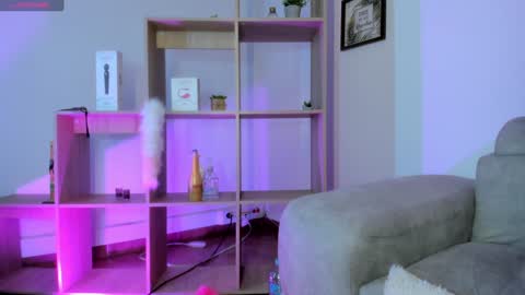 Tiarha online show from 15, 1, 2025