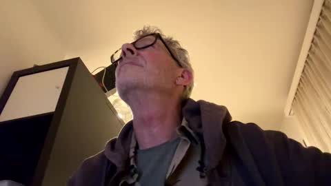 Snapshot of tiburzio chatting on 7, 5, 2026 tiburzio online show from 7, 5, 2026