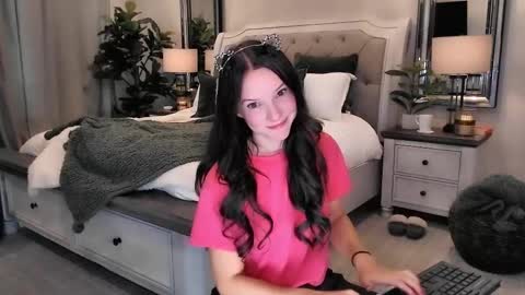 Snapshot of ticketshow chatting on 3, 10, 2025 ticketshow online show from 3, 10, 2025