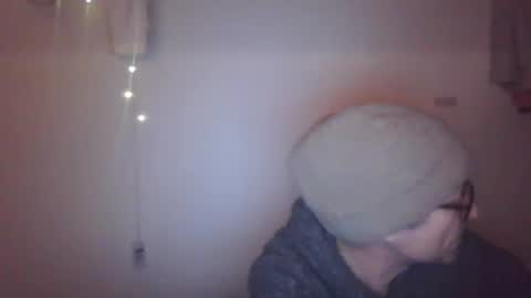 Snapshot of tiddles12345 chatting on 17, 12, 2025 tiddles12345 online show from 17, 12, 2025