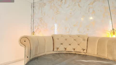 Tifani brown online show from 13, 2, 2026