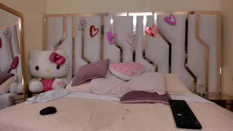    online show from 10, 2, 2025