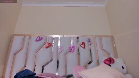    online show from 21, 2, 2025