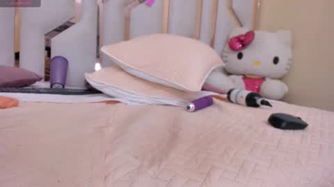    online show from 27, 2, 2025