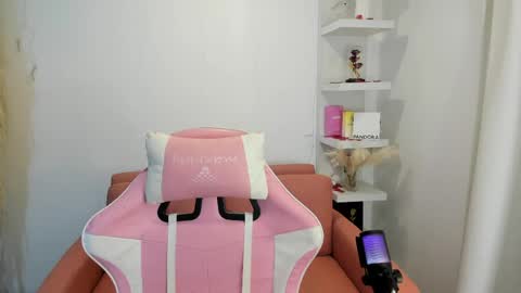 Tiffany online show from 28, 4, 2026