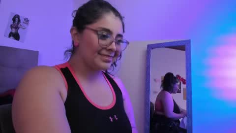 Tiff Luxx online show from 24, 4, 2026