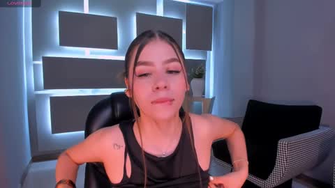 Snapshot of tiffannysins chatting on 7, 10, 2025 Tiffanny Sins online show from 7, 10, 2025