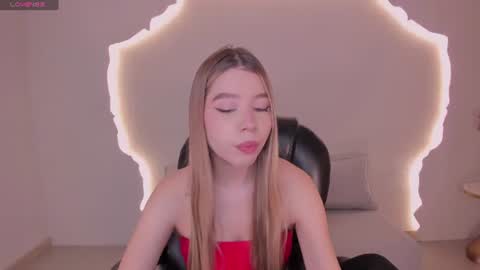 Tiffanny Sins online show from 22, 7, 2026