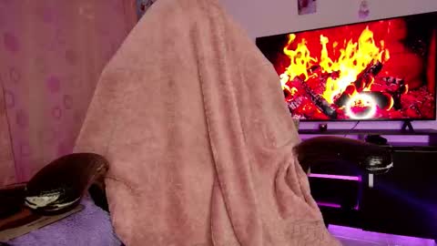 Tiffany Bela online show from 7, 2, 2026