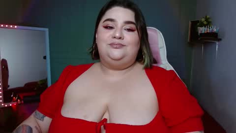 Snapshot of tiffany_laurens chatting on 21, 12, 2024 dont forget ask for custom vids online show from 21, 12, 2024