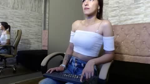 Tifanny online show from 19, 6, 2026