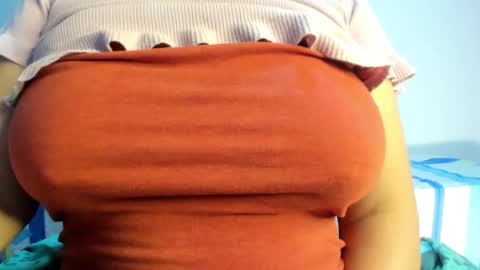 Snapshot of tiffany_teressa chatting on 18, 12, 2025 tiffany theressa online show from 18, 12, 2025