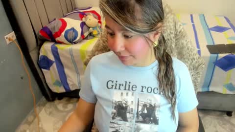 Snapshot of tiffany_teressa chatting on 19, 12, 2025 tiffany theressa online show from 19, 12, 2025