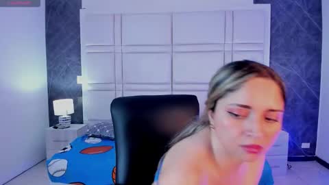 tiffanyhoustton online show from 12, 3, 2026