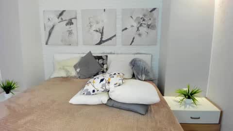 Tiffany online show from 21, 1, 2025