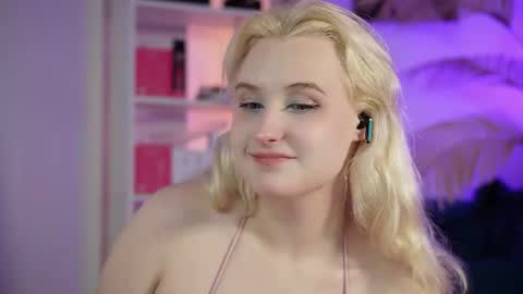tiffanyjons online show from 23, 7, 2026