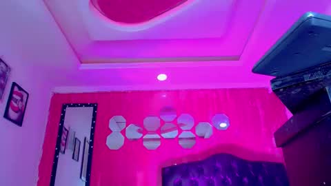 tiffanymackensyy69 online show from 21, 4, 2026