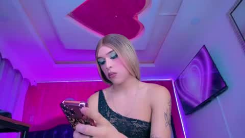 tiffanymackensyy69 online show from 25, 7, 2026