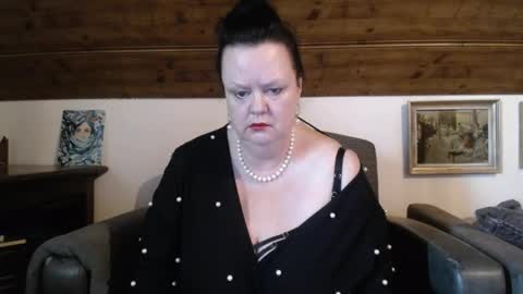 TiffanyMature online show from 15, 5, 2026