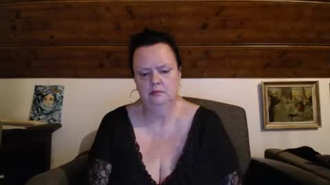 TiffanyMature online show from 25, 7, 2026