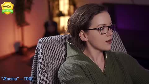 tiffanyriox online show from 1, 3, 2025