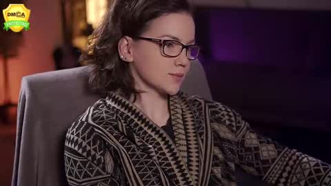 tiffanyriox online show from 8, 3, 2025