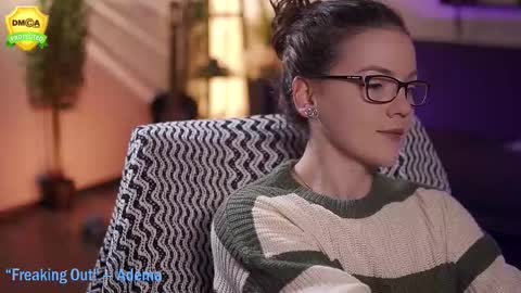 tiffanyriox online show from 14, 10, 2025