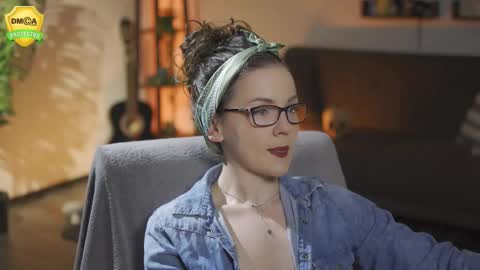 Snapshot of tiffanyriox chatting on 5, 3, 2026 tiffanyriox online show from 5, 3, 2026