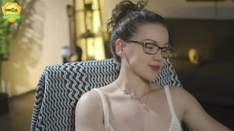tiffanyriox online show from 11, 6, 2026