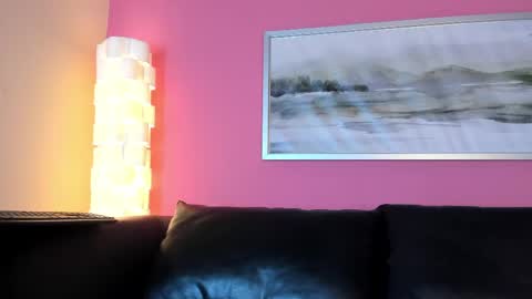 Snapshot of tiffanysuarez_ chatting on 11, 4, 2026 Stefany Suarez online show from 11, 4, 2026