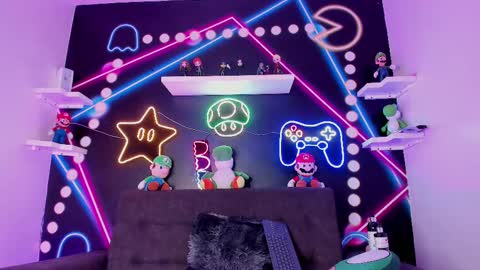 Tiffany  online show from 4, 2, 2025