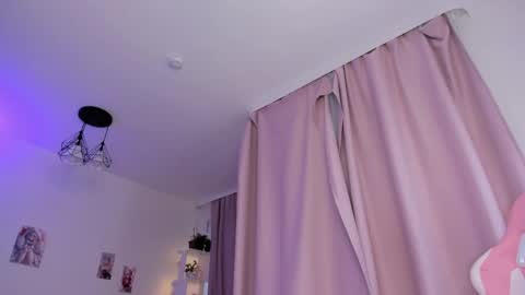 Tiffany online show from 24, 4, 2026