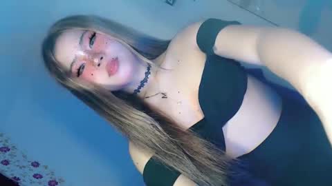 tight_elliana online show from 26, 4, 2026