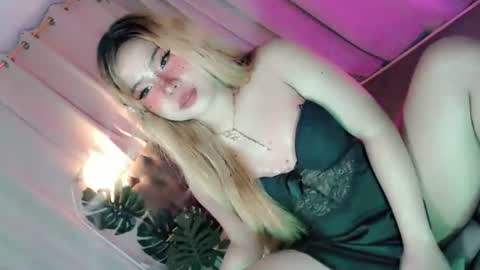 tight_elliana online show from 27, 7, 2026