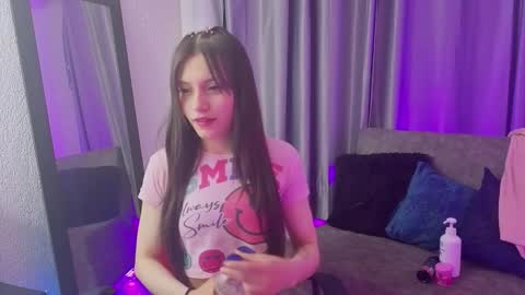 Snapshot of tiinajonus_ chatting on 4, 3, 2026 tiinajonus_ online show from 4, 3, 2026