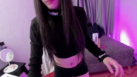 tiinajonus_ online show from 11, 6, 2026
