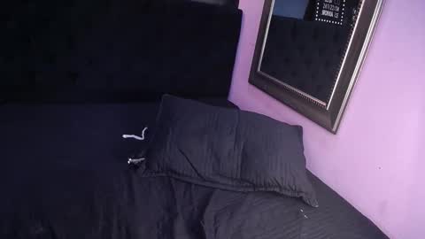 tiiny emilly online show from 24, 9, 2025