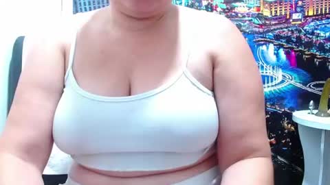 Snapshot of tila_nastyy chatting on 11, 6, 2026 Tila online show from 11, 6, 2026