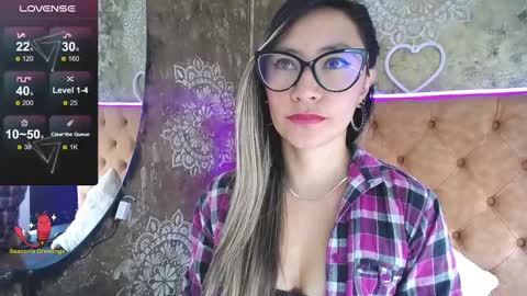 TILA TEQUILA online show from 6, 2, 2025