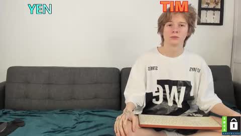 Snapshot of tim_milll chatting on 28, 10, 2025 Tim online show from 28, 10, 2025