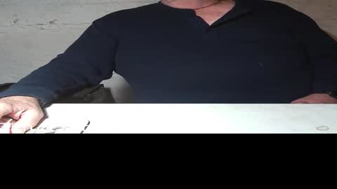 Tim  Amanda online show from 28, 10, 2025