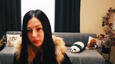 Luisa online show from 25, 2, 2025