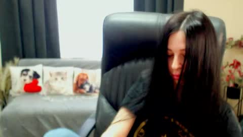 Luisa online show from 7, 5, 2026